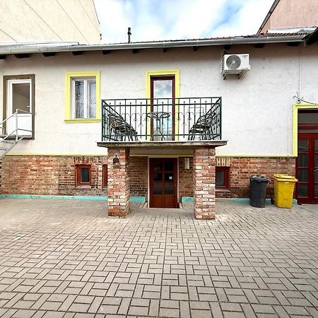 Kuriozum Vendeghaz Hotel Szeged Buitenkant foto