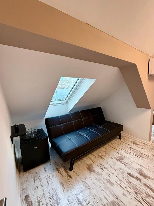 Kuriozum Vendeghaz Hotel Szeged Buitenkant foto