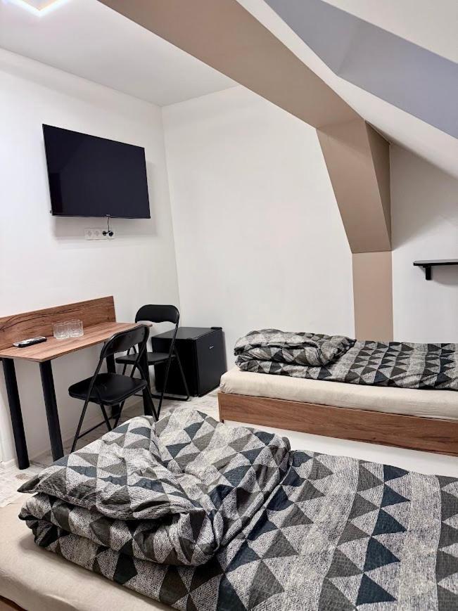 Kuriozum Vendeghaz Hotel Szeged Buitenkant foto